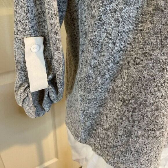 Faith and Joy women's grey pulloer sweater top with slit white back size small - Picture 3 of 8